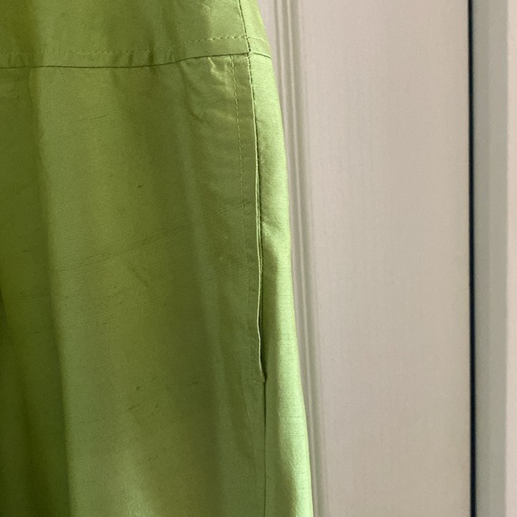 Superb green dress perfect condition - Picture 5 of 10